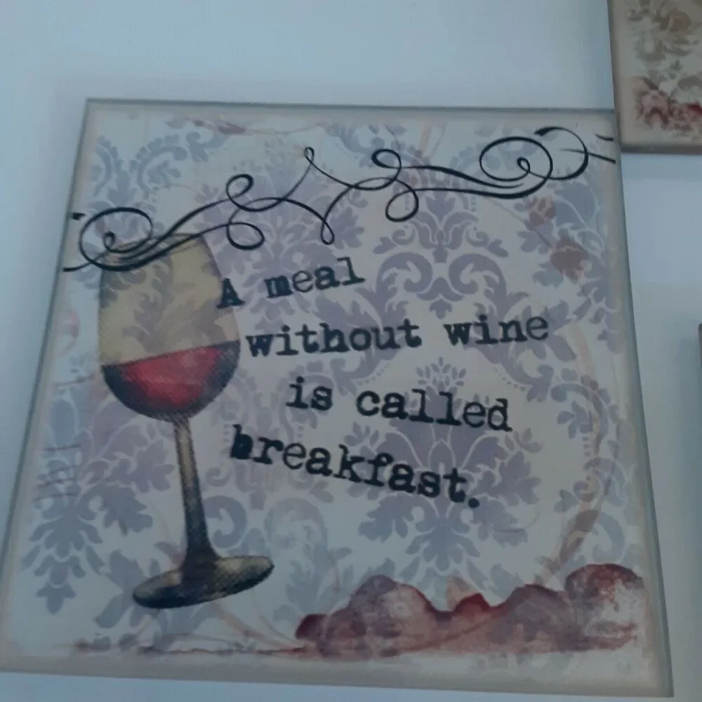 Unbranded novelty glass